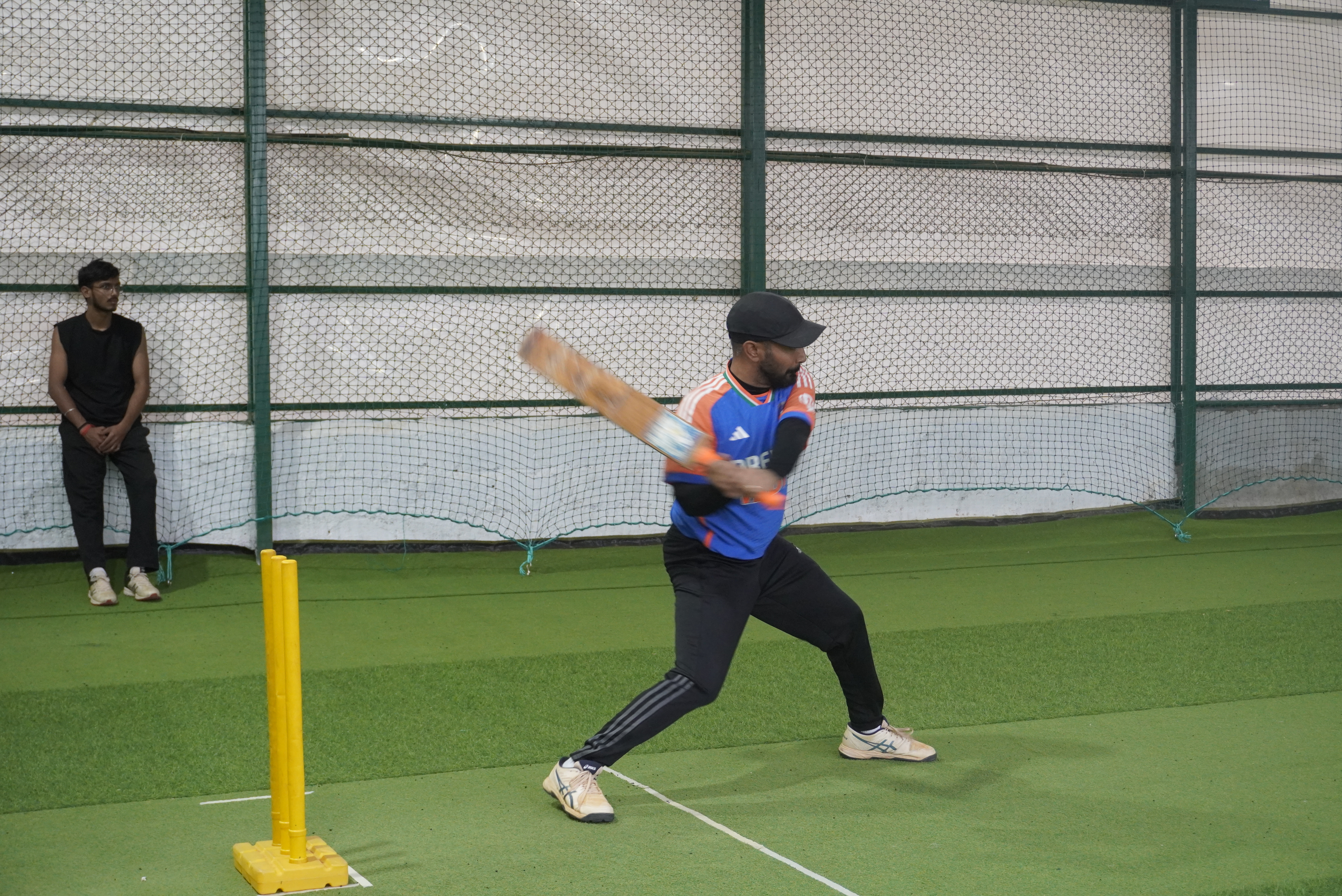 Indoor cricket photo