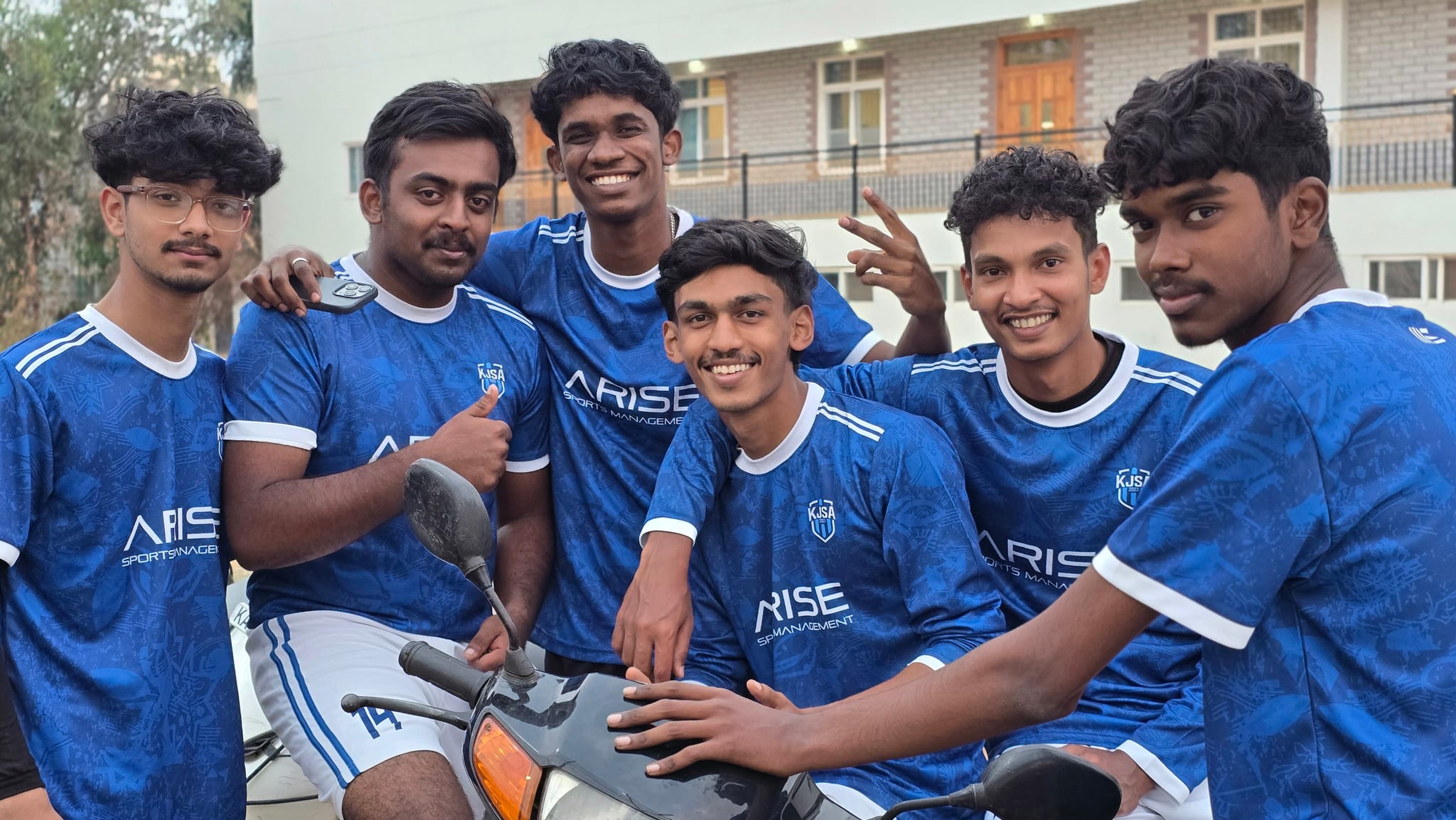 Arise Sports players together